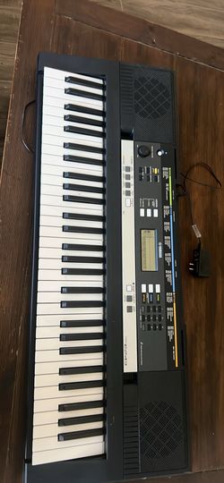 Yamaha psr-e243 61 key portable keyboard