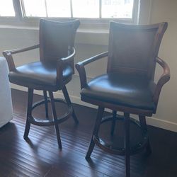 Rotating Bar Stools