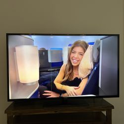 SAMSUNG 60 INCH TV