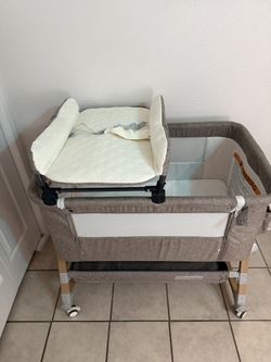 Baby Bassinet Never Used Pet Free