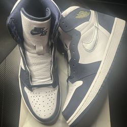 Jordan 1 High https://offerup.com/redirect/?o=Q08uSlA= Midnight Navy Size 9 Used
