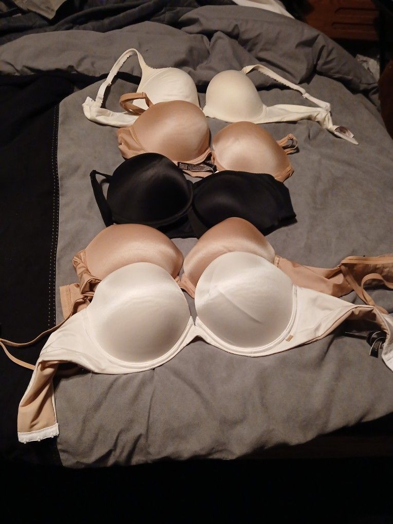 Victoria's secret bras 