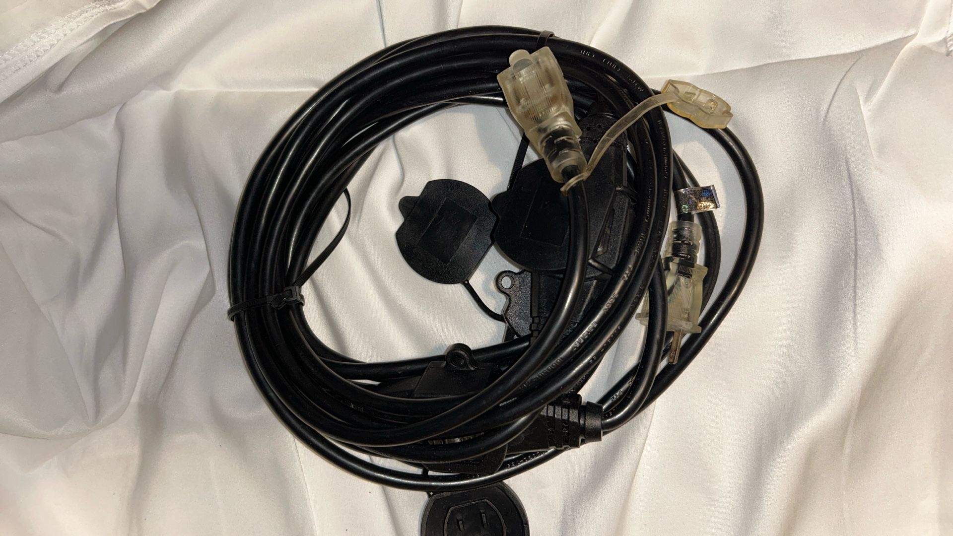 16 Gauge Multi Outlet  Waterproof Cable Cord