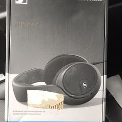 New Sennheiser HD 560S Over The Ear Audiophile Headphones