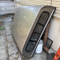 Truck canopy