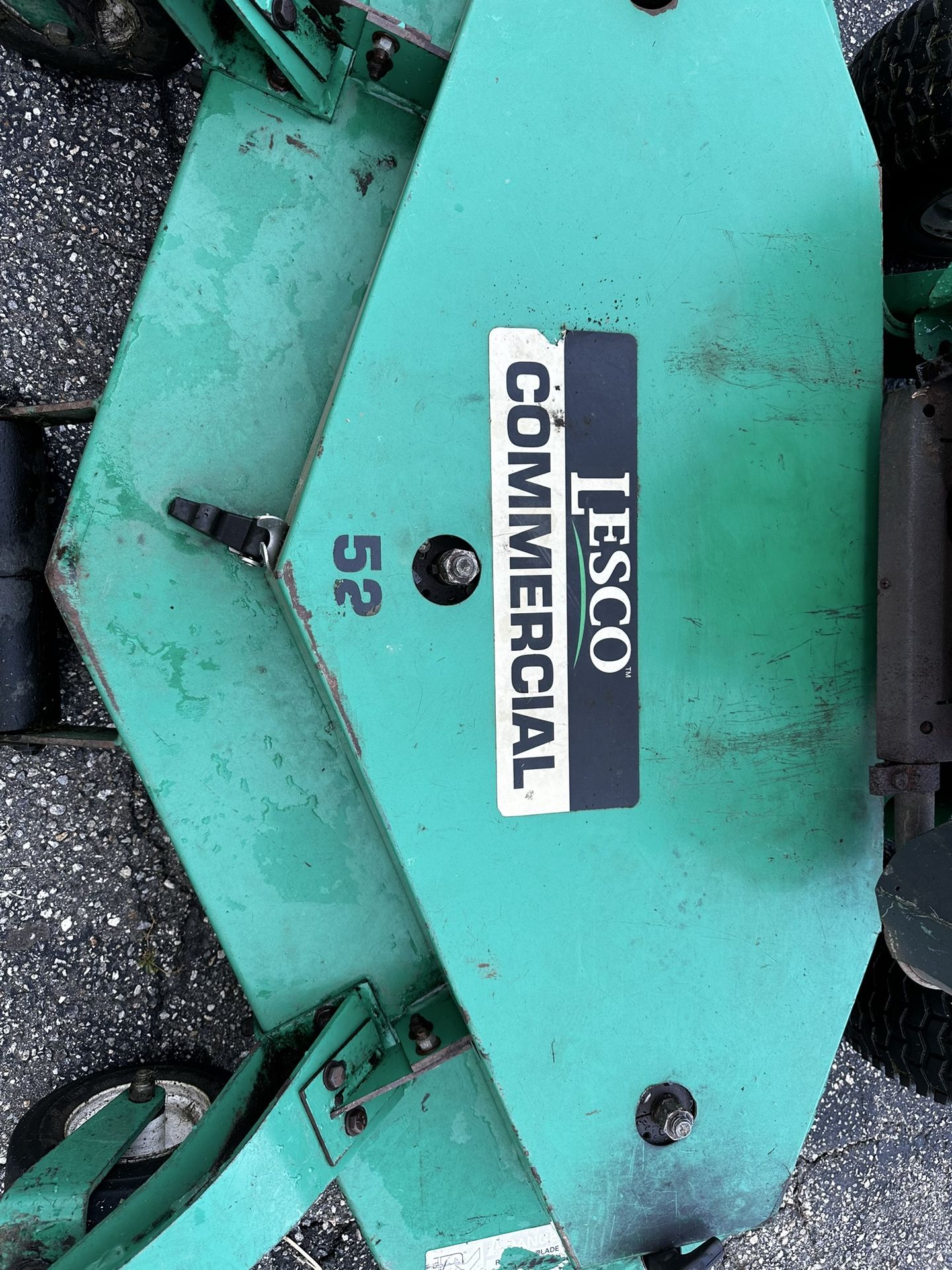 Les o Comercial Mower 52’