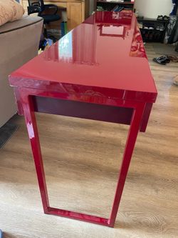 Long Red lacquer table / console
