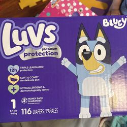 LUVS DIAPERS , $10 cash only pick up only 90032