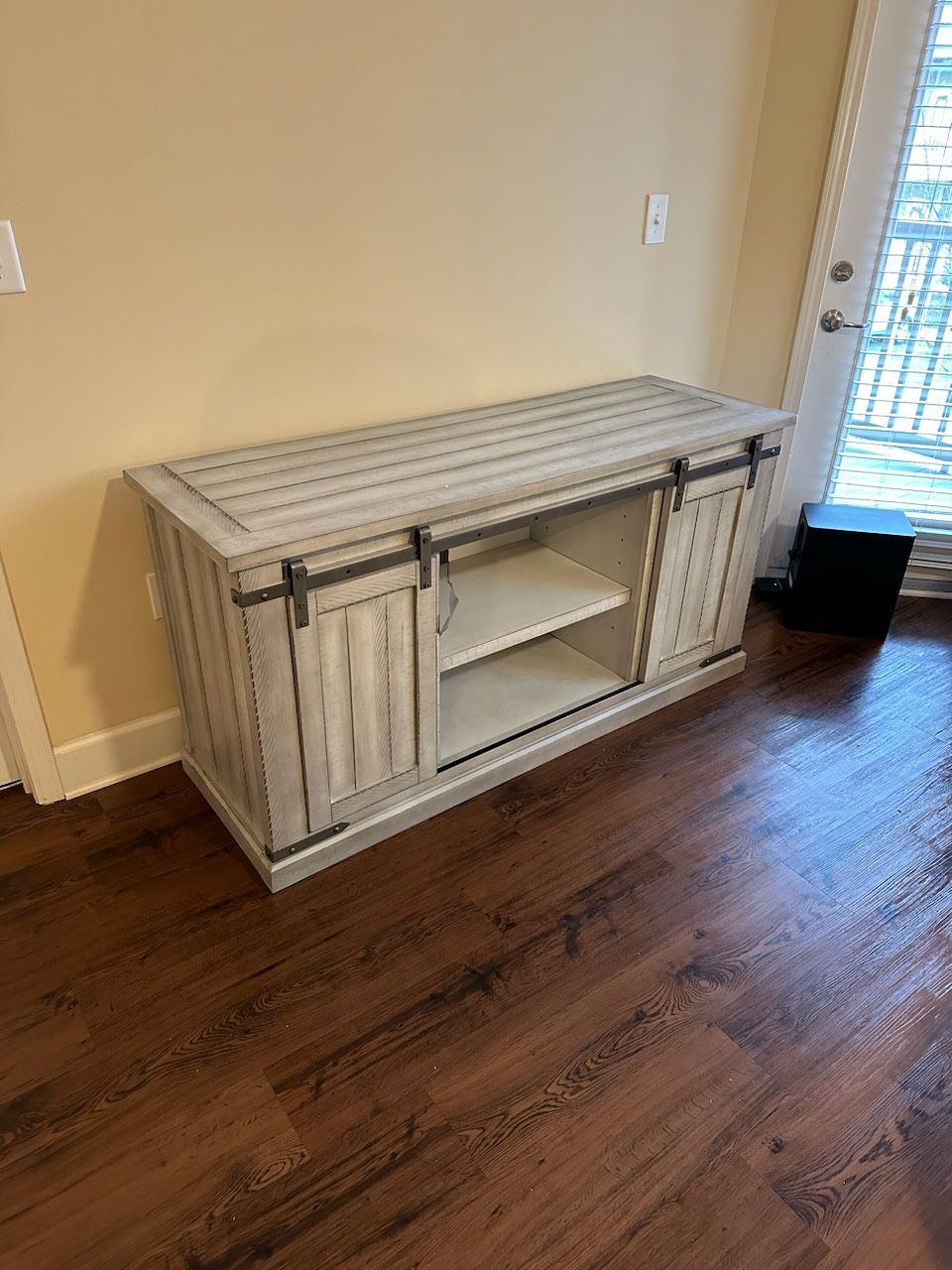 Tv stand