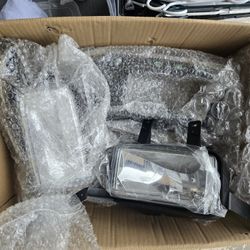 2015 Yukon Fog Lights W/ Chrome Vessel 