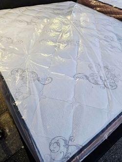 KING SET === 》》 $249 ** MATTRESS AND BOX SPRING