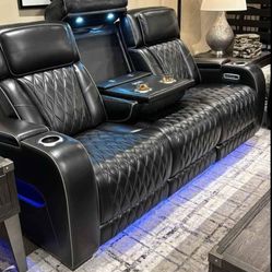Boyington Black Power Reclining Sofa
Ashley Furniture$10 Down Payment And Financing Available