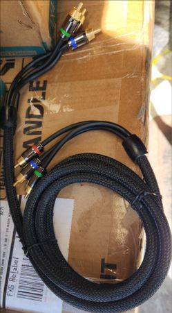 Component Video Interconnect Cable with gold plated turbine ends and Woven Nylon Casing 6 Ft