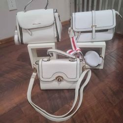 New Women's Crossbody Purses 20.00 Each 