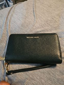 Michael kors medium wallet