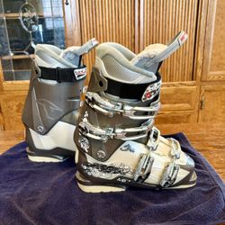 Nordica Hot Rod 6.0W Ski Boots size 22.5-23.5 