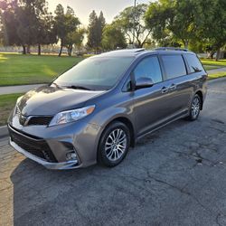 2019 Toyota Sienna