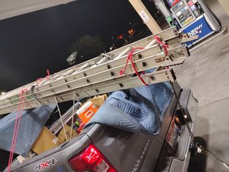 Tons of good Condition Extension ladders $220-499