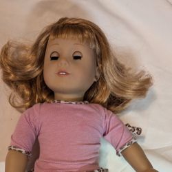 American Girl Doll 18 Inches Shoulder Length Strawberry Blonde Hair, Great Condition