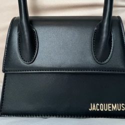 Black Jacquemus hand bag