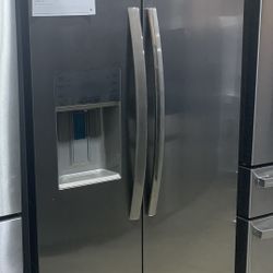 Frigidaire, Refrigerator Stainless Steel Super Offer! Take It Today For Zero Down Ask For Details!