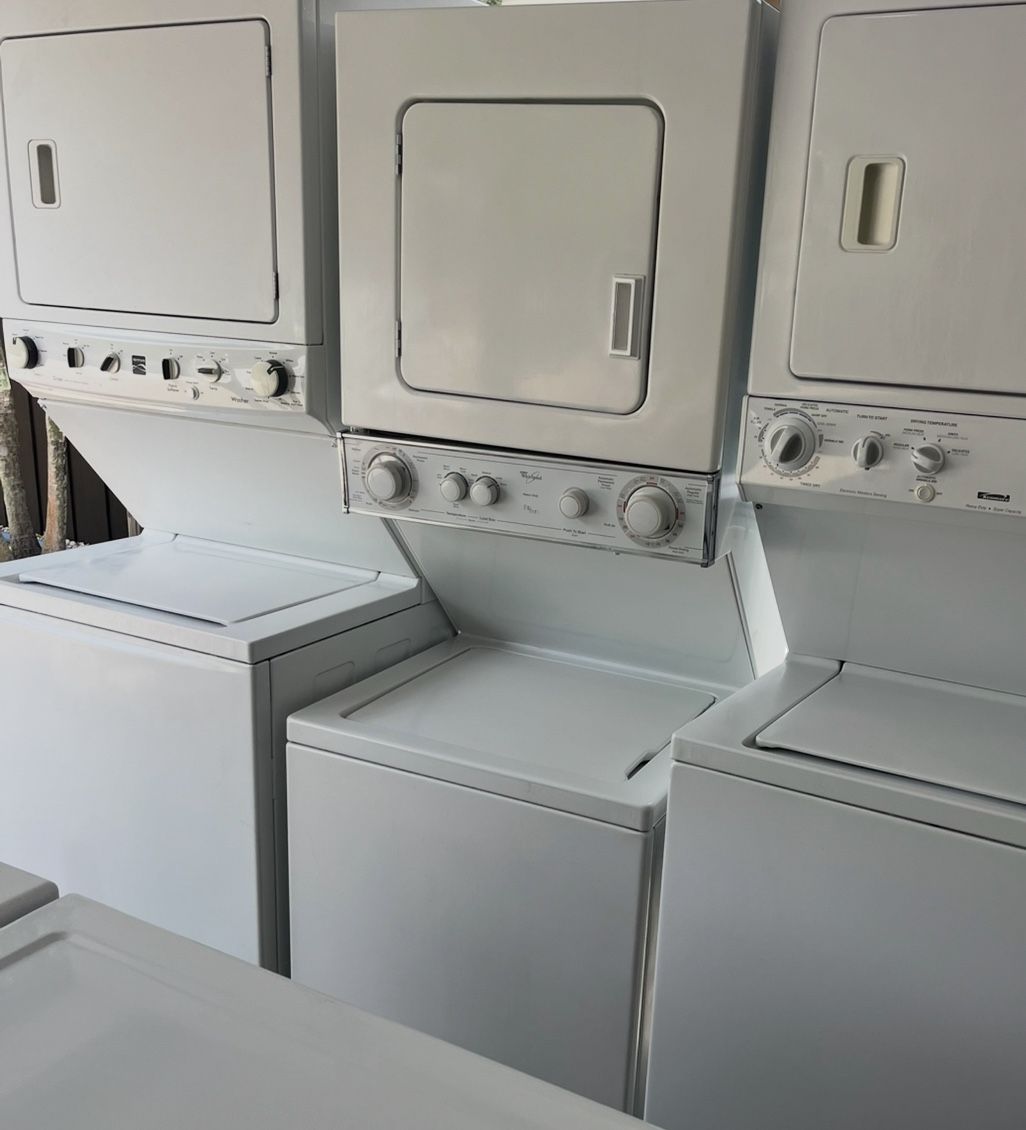 Stackable washer and dryer combos 🚨🚨 3 months warranty 💯 Delivery dade and broward available 🚚