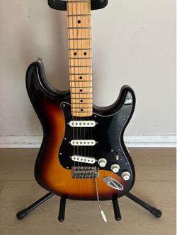 2017 Fender standard MIM Stratocaster electric guitar sunburst.