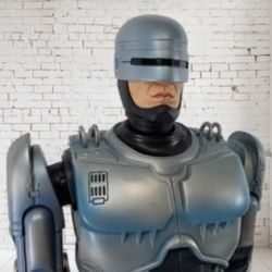 NECA Robocop REEL TOYS Figure 1/4 Scale This is the Large 18"  The Blue Version of this figure, very hard to find 

 BOX HAS  DAMAGE COMES WITH ALL AC