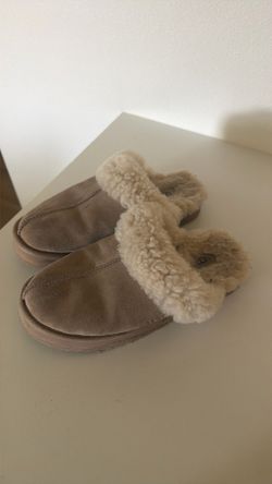 Ugg slippers