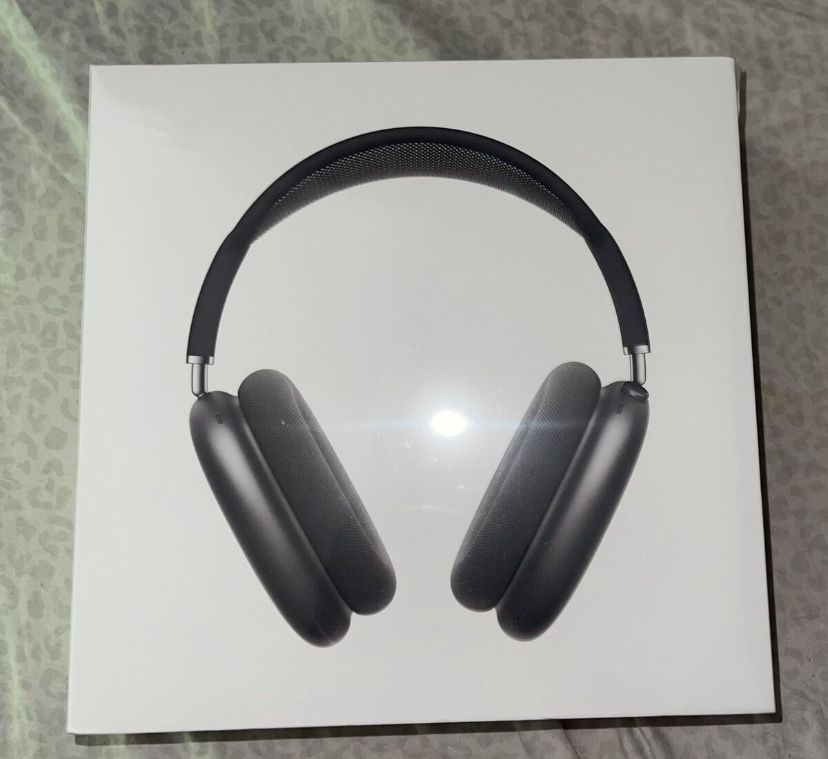 *SEALED*Wireless Bluetooth Headphones 🖤🖤🖤