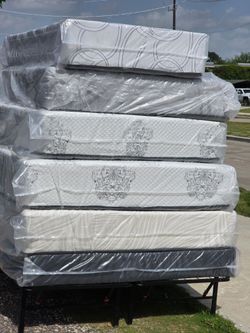 MATTRESS AND BOX SPRING