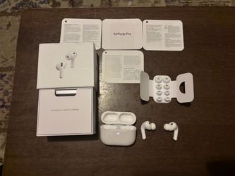 Apple AirPods Pro with Charging Case