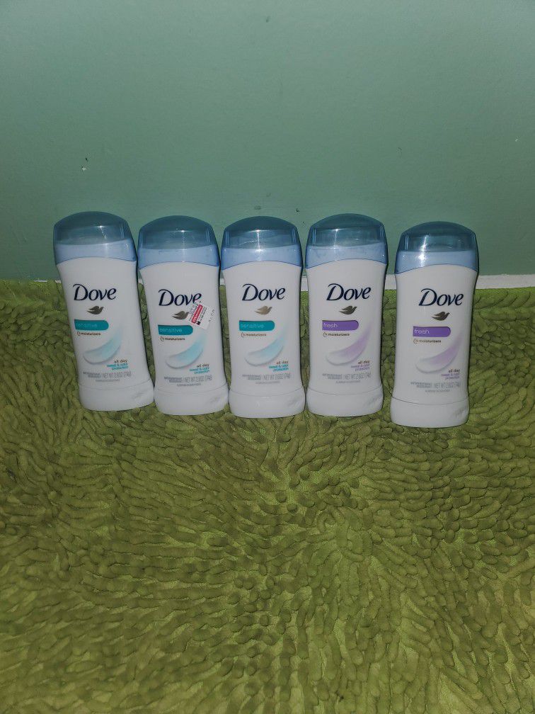 5 Dove Deodorants 2.6oz (3 Sensitive/ 2 Fresh) Solid
