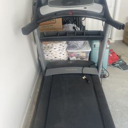 Nordick Track Commercial 2450 Treadmill With IFit