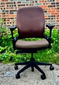 Steelcase Leap V2 office chair