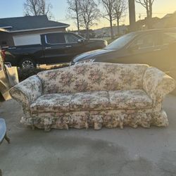 Floral, like new couch