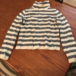 Women’s Express Sweater Size M. 