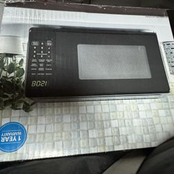 Brand New Microwave 