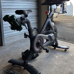 Peloton Bike w/ Two Pairs of Shoes | Exercise Bike