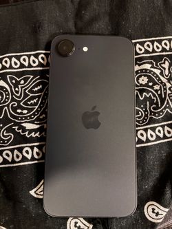 iPhone 16e
