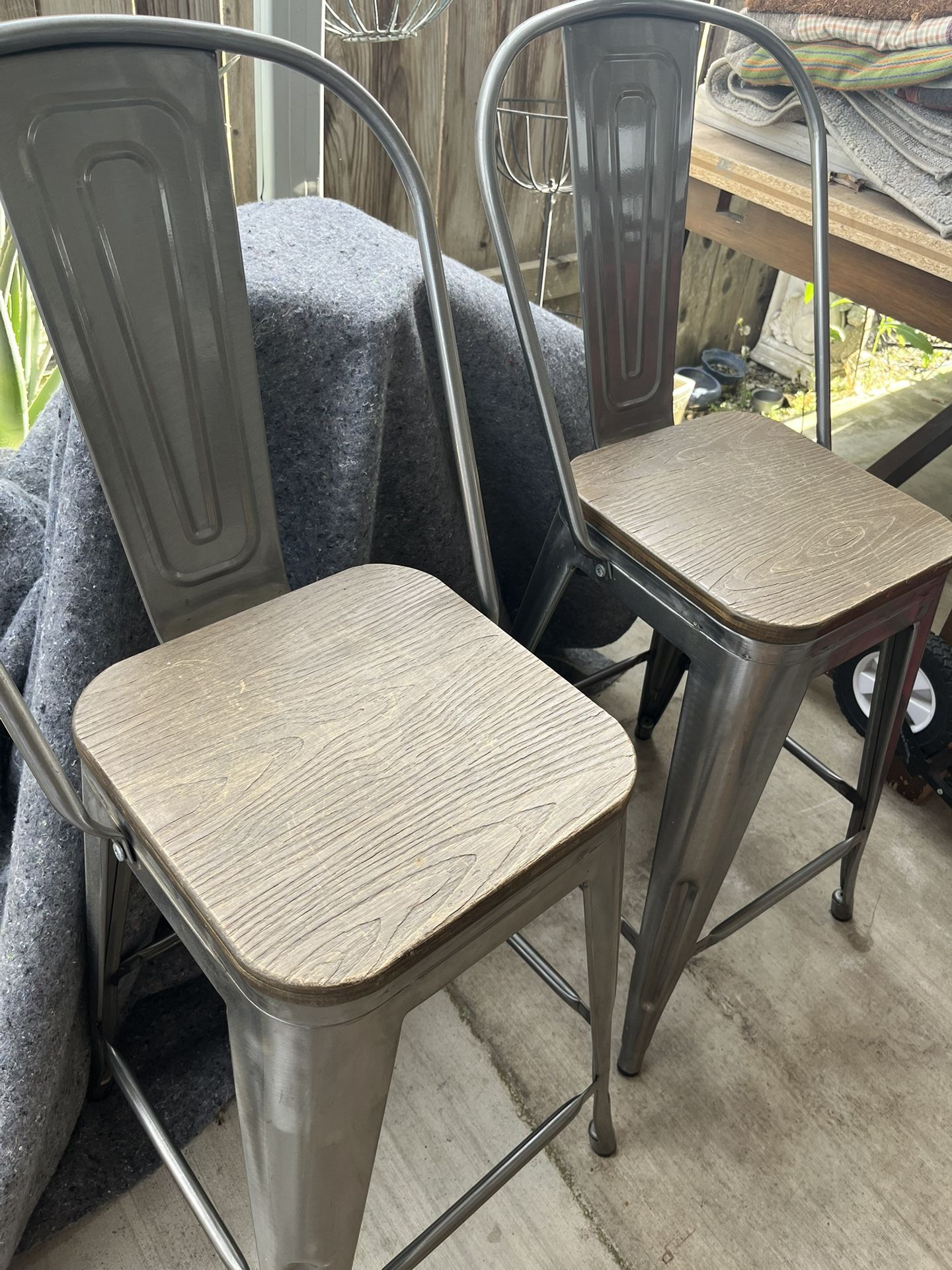 3 Metal Wood Bar Stools