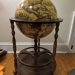 Antique Globe Bar