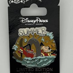 Disney Summer 2018 Goofy LE 2000 Pin NEW