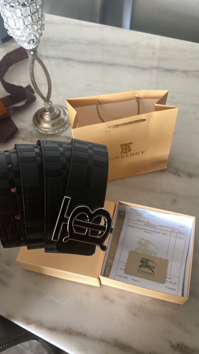 Burberry Reversible Signature pattern belt