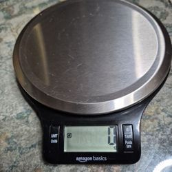 Amazon Basics Digital Scale 