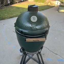 Big Green Egg New 