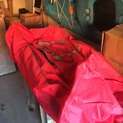 Huge Duffle Bag With Rollers Red