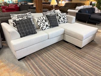 MICHAEL NICHOLAS DESIGNS Beige Fabric Sectional w/ Chaise Lounger
