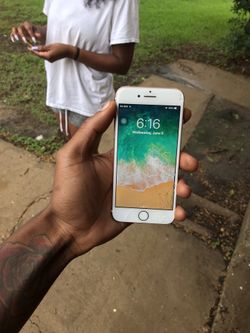 Rose gold iPhone 7 32gb (ANY CARRIER!!!)