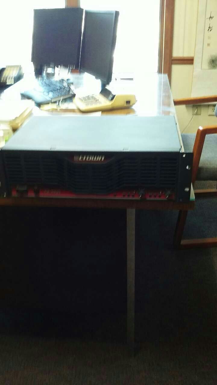 Crown CE1000 Power Amplifier
